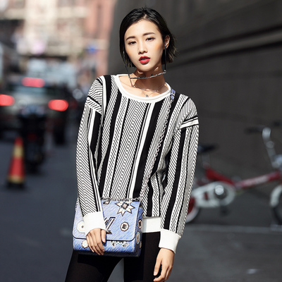 2015秋冬新款长袖圆领条纹撞色套头毛衣女短