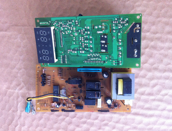 原装拆机，没修过，实物拍图，微波炉电脑板包3个月，其他一个月，默认中通，当天发货 买电视主板的亲，请看清标题的屏型号