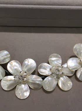 4朵花项链天然花朵黑皮绳贝壳