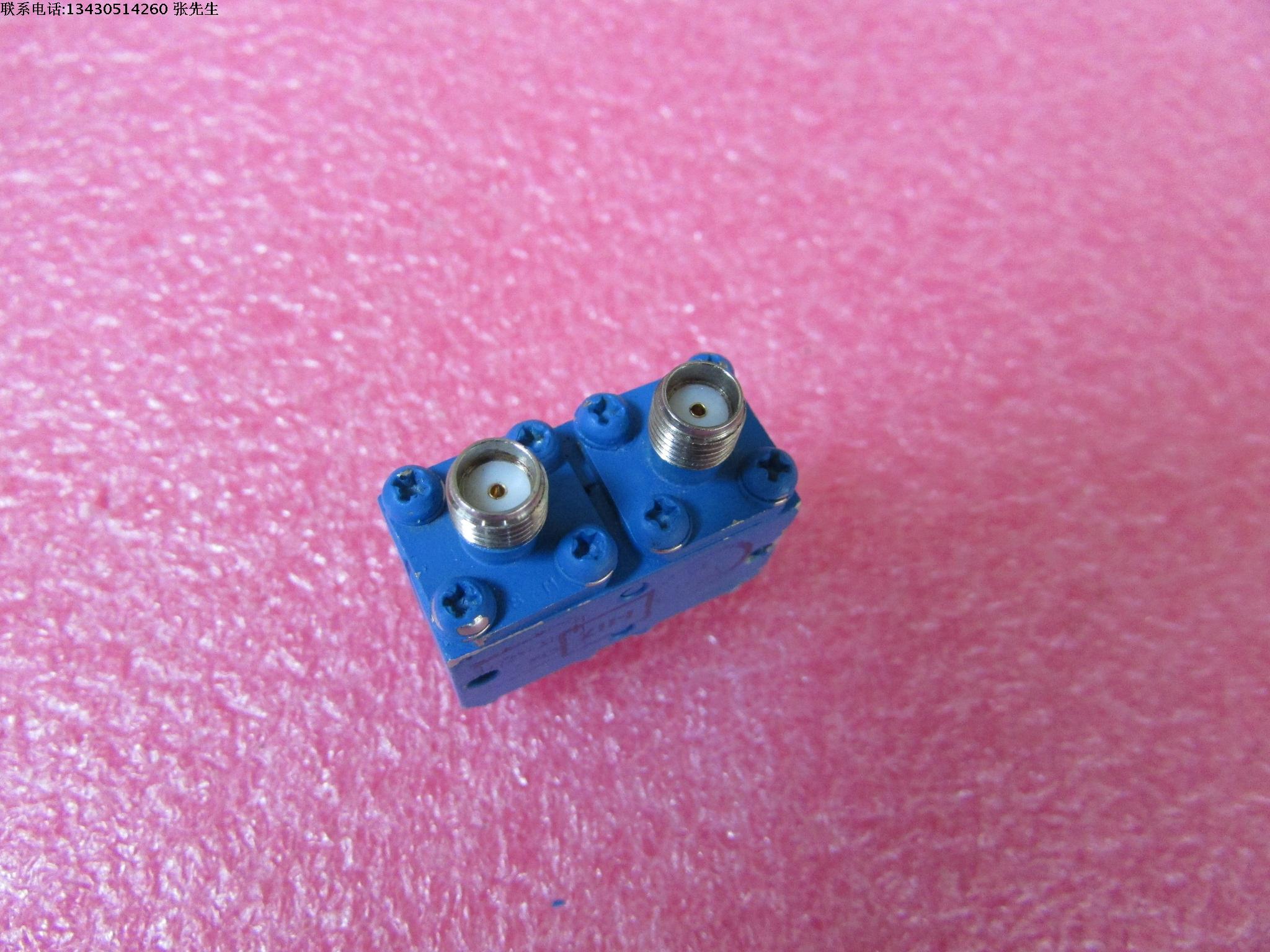 ANAREN进口 1F0568-3 7-12.4GHz SMA RF 3dB耦合器 90度电桥 90度功率功分器 耦合器 质量保修1年 工作频率：7-12.4GHz  最大平均功率：50瓦 耦合度：3dB 接头： SMA母