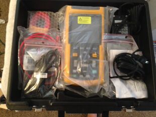 Fluke 数字示波器F123BS可携式 示波表现货福禄克正品 123B手持式