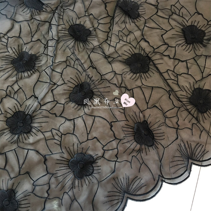 黑色纱底立体绣花浮欧根纱布料服装连衣裙蓬裙进口绣花欧根纱布料