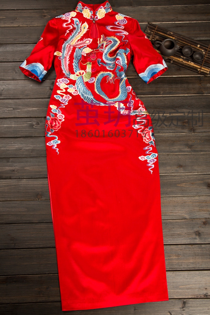 茧玥手工旗袍老上海高端定制红色重磅真丝龙凤重工刺绣新娘敬酒服