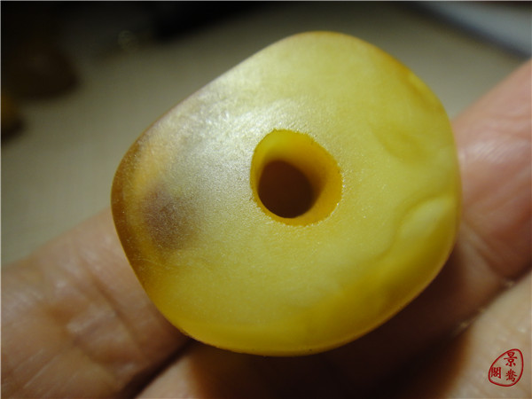 纯天然吊坠平安扣老蜜蜡饼子