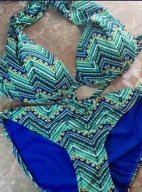 大尺码三角比基尼泳衣套装 挂脖式泳衣 大号大码衣*XL码