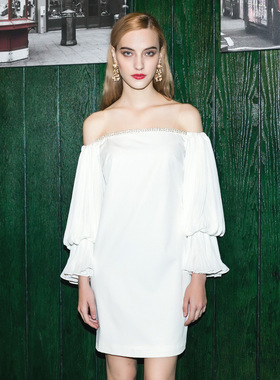 欧洲站春秋装女2022新款性感一字肩礼服连衣裙子长袖泰国欧货潮牌