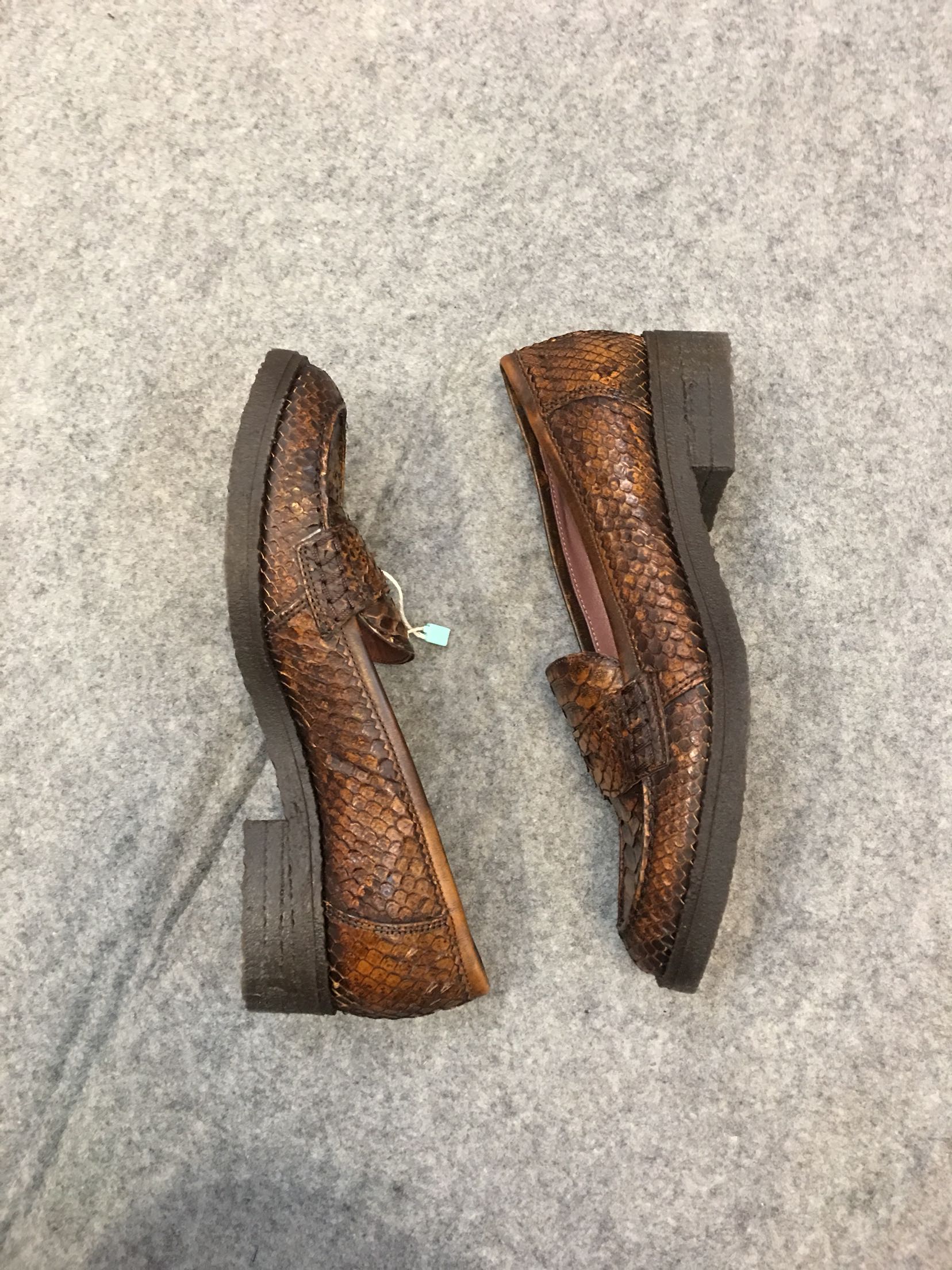 英国蛇皮纹复古风牛筋底乐福鞋