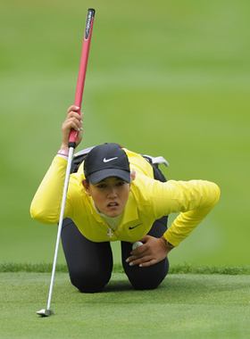 体育海报女高尔夫明星 魏圣美海报装饰画高尔夫球会所挂画T3009B