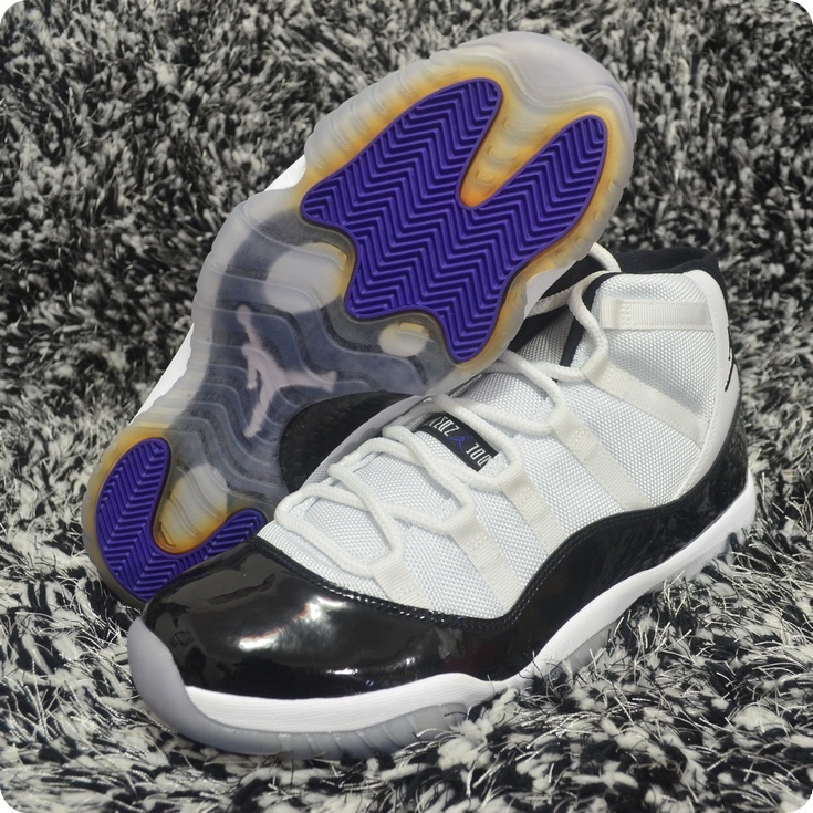 虎撲識貨-專柜公司貨Air Jordan 11 Concord 白黑 378037-107