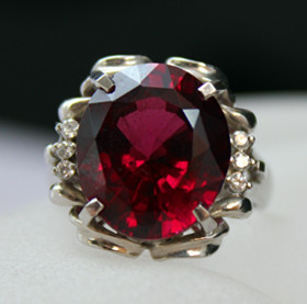 欧洲克拉铂金戒指镁铝石榴石
