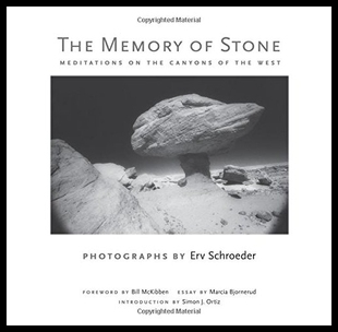 【预售】The Memory of Stone: Meditations on the Canyons o