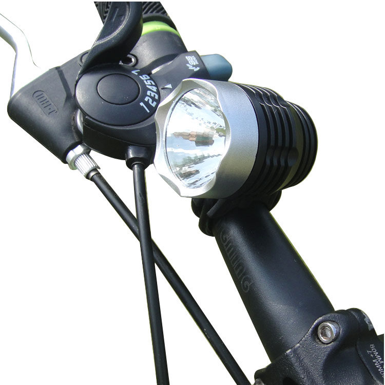 Lumière vélo - phare - Ref 2401833 Image 1