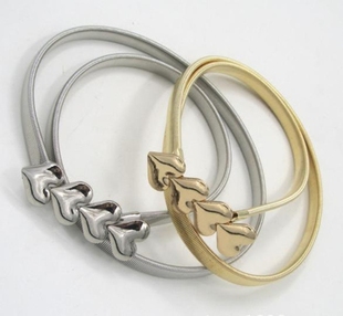 丘比特之箭 新款爱心箭头扣时尚金属弹簧细女式腰带 女士服饰搭配