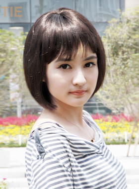 韩国女生bobo空气感薄刘海短发型