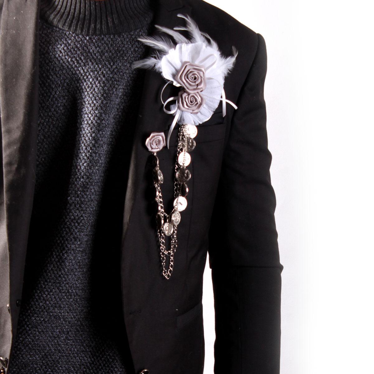 Broche homme en plume - Ref 1175859 Image 1