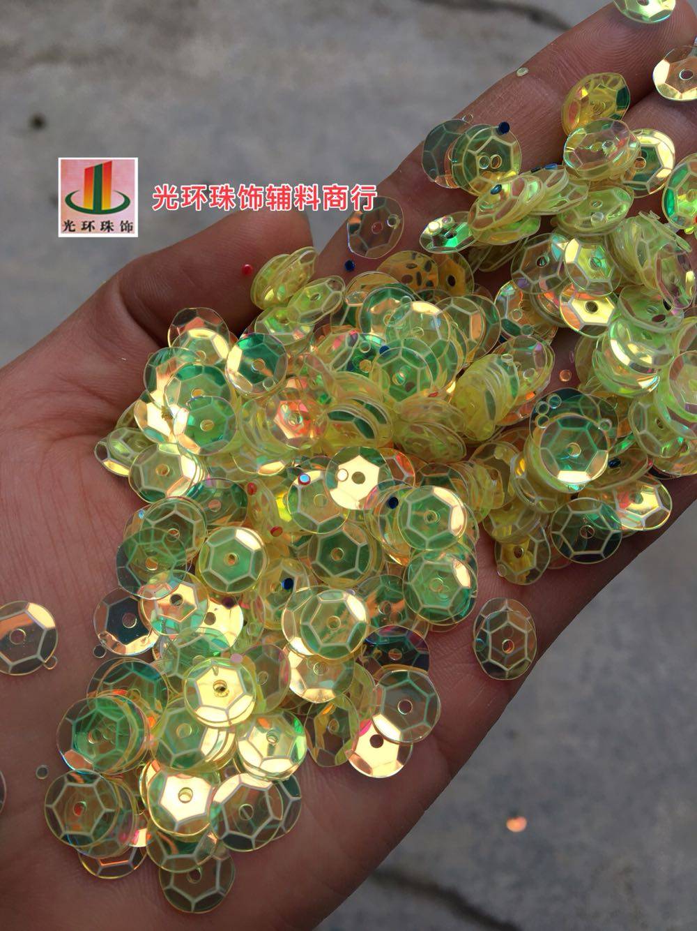 DIY进口亮片 3mm-12mm凹凸面金光浅黄色亮片 彩黄色珠片 服装辅料,饰品/流行首饰/时尚饰品新,其他DIY饰品配件,淘宝优惠券,粉丝福利购,淘宝优惠卷