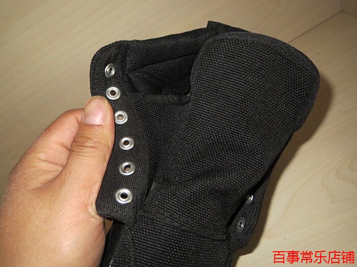 Boots militaires en toile - dérapage - Ref 1399911 Image 1