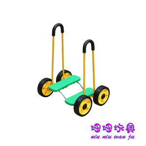 平衡踩踏车 幼儿园 感统训练器材玩具 四轮平衡脚踏车健身