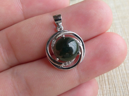 纯银貔貅墨绿色翡翠蛋面送证书