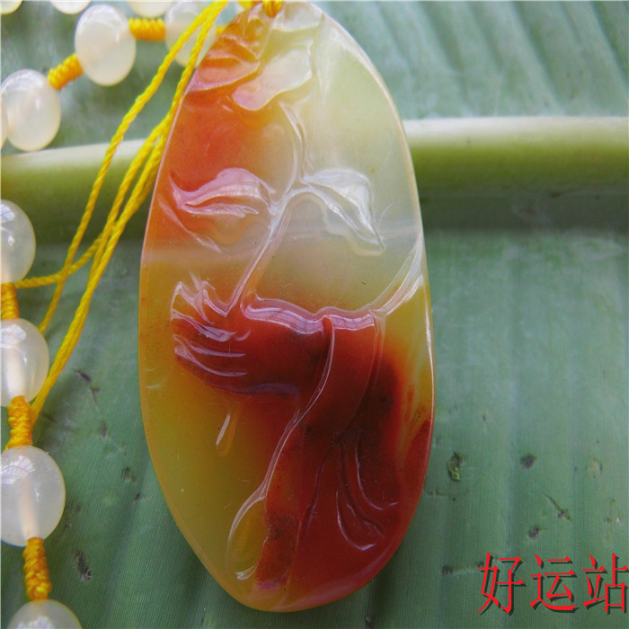 促销新款黄龙玉赠人玫瑰吊坠宝石项链玉石挂件精美玉饰品颈饰收藏