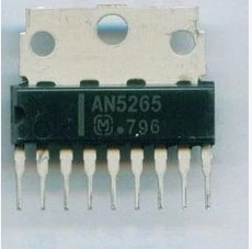 一个起【直拍拍】AN5265 彩电场块 伴音块机场块