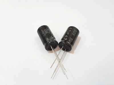 50V4.7UF 原装无极NP 音频分频器 电解电容 4.7UF50V 规格：12X20