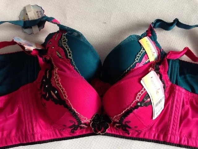 正品内衣**身段80155 A厚 80156 B稍厚提拉侧收聚拢三排扣文胸