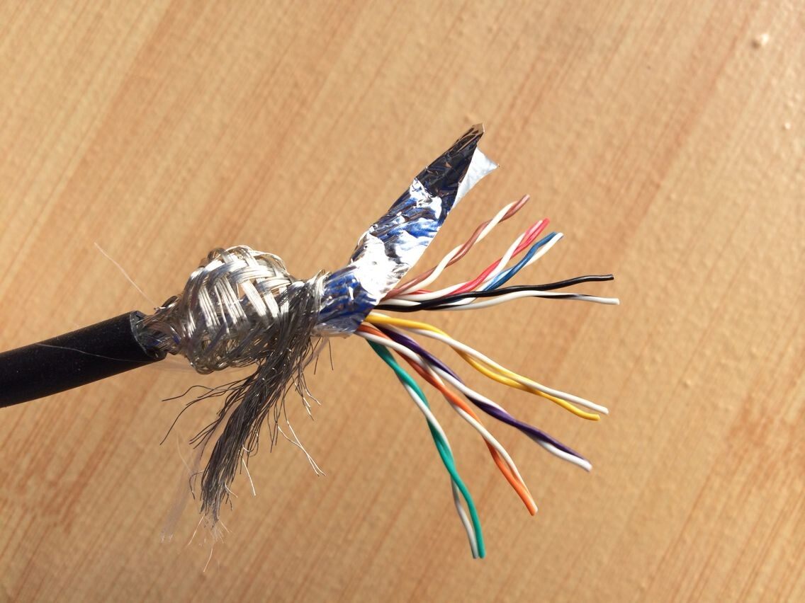 16芯屏蔽线30awg双绞双层屏蔽