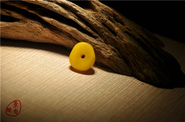 〓蜜蜡〓3.24克清代天然古董老蜜蜡老花蜡老原蜡散珠 老佛珠隔珠