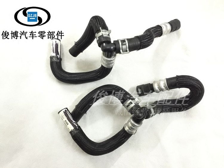 GL8陆尊暖风冷却三通水管