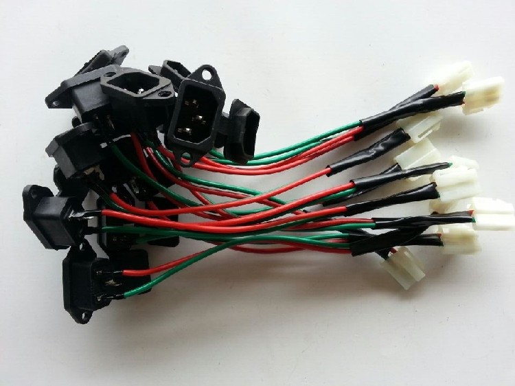 电动车三轮车电摩电池插座充电接口插口方孔座带线纯铜方口连接头