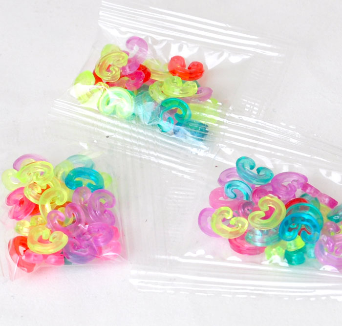 透明彩色混色C扣或S扣 rainbow loom彩虹皮筋手链的配件 24个一包