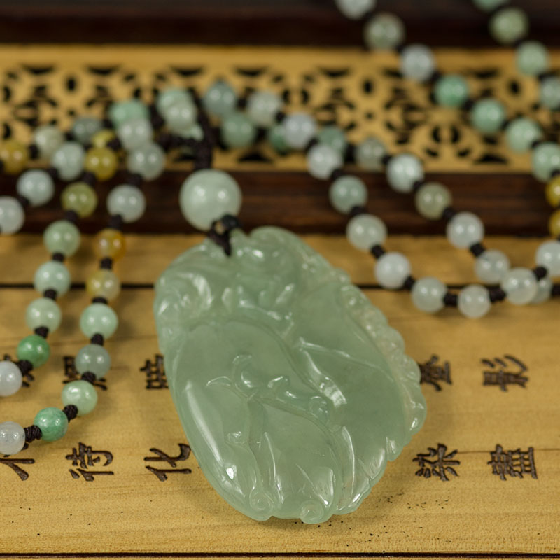 翡翠福瓜吊坠天然玉石玉感好真玉