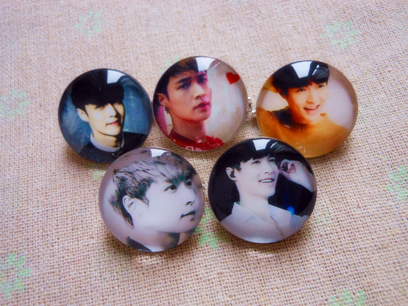 Broche en autre - Ref 1172776 Image 1