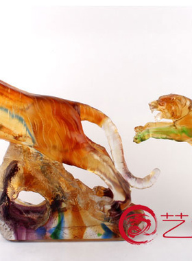 琉璃雄风老虎商务生日贺寿摆件