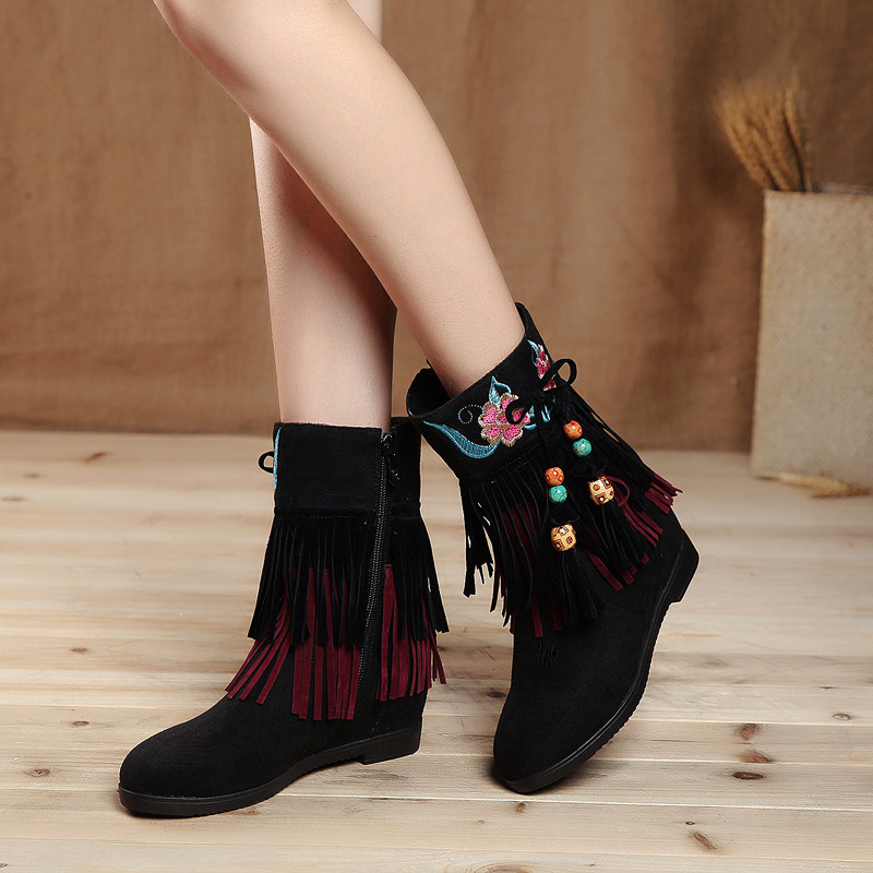 2026春秋季新款老北京布鞋绣花鞋子短靴内增高坡跟女靴单靴民族风