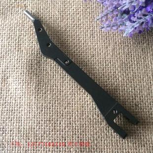 包缝机通用抬压脚杆 四线拷边机 压脚臂 M700款 质优好用飞马中捷款