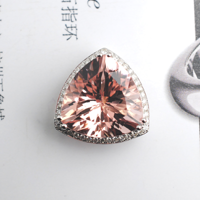 【顾客定制展示】18K金 8.51克拉 三角形 天然摩根石 钻石 吊坠