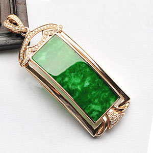 缅甸A货翡翠满绿18K玫瑰金镶玉吊坠花青挂坠女款玉方牌白金项链