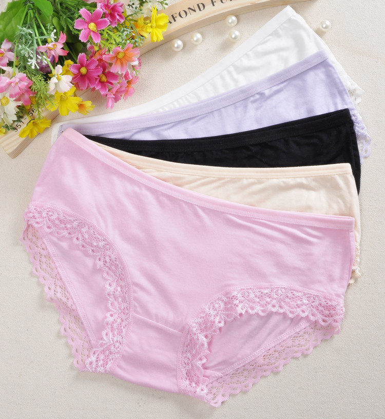 Slip jeune sexy en autre - Ref 649690 Image 1