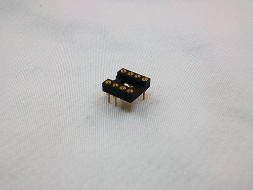 圆孔镀金 8P IC插座 IC座  8脚  DIP8芯片座