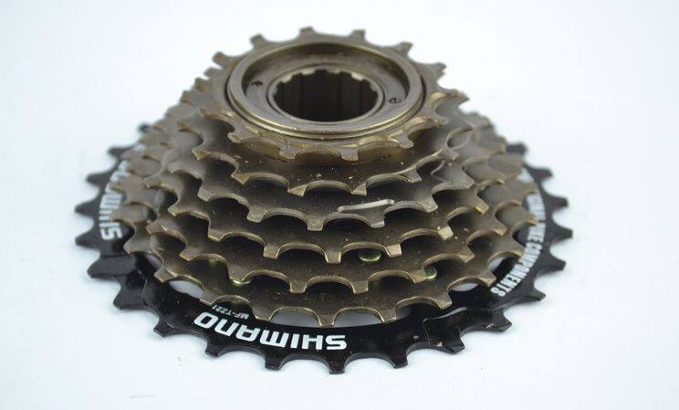 Pignon de vélo 6 vitesses - Ref 2378056 Image 1