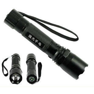 CREE手电筒 强光手电筒 充电式强光手电筒 户外野营 套装价 290g在类目 居家日用, 家用五金工具, 照明电筒中 - 来自Buy2taobao.com提供专业的淘宝代购服务
