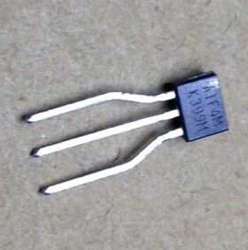 小功率三极管A1F4M