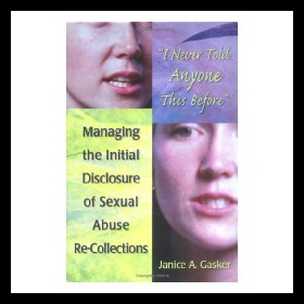 【预售】I Never Told Anyone This Before