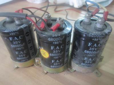 进口拆机 35V 68000UF 电容 3个一起出 80元