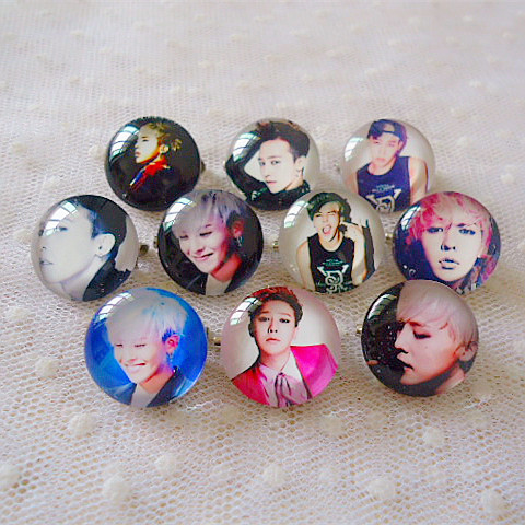 Broche en cristal artificiel - Ref 1180553 Image 1