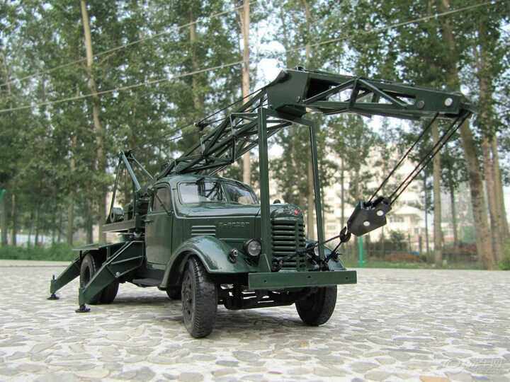 路德车模现货原厂 1:24 解放 ca10 吊车  合金汽车模型