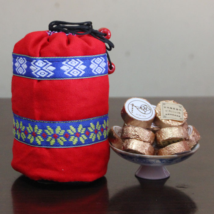 云南宫廷陈年浓香型普洱茶