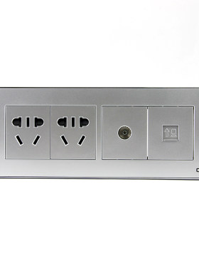 正泰118型多功能开关插座